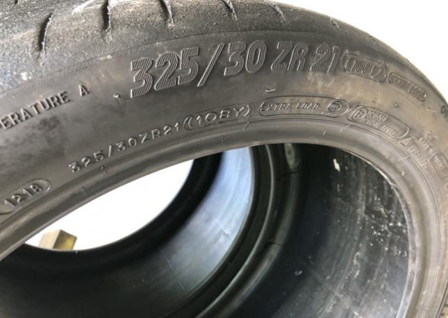 Michelin Pilot Super Sport 325/30 R21