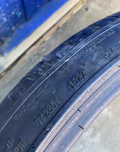 Pirelli P Zero PZ4 235/35 R20 92Y