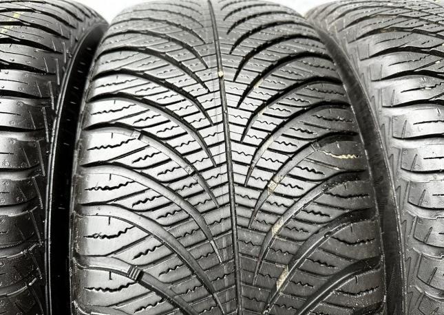 Goodyear Vector 4Seasons 235/55 R17