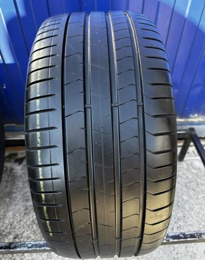 Pirelli P Zero PZ4 255/35 R19 96Y