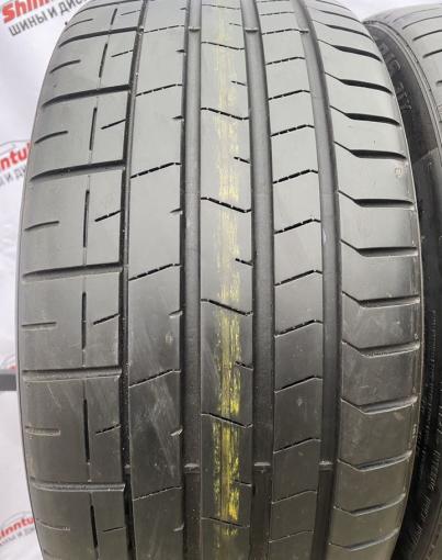 Pirelli P Zero PZ4 235/35 R19