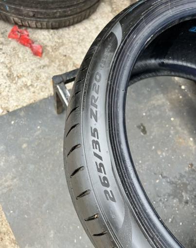 Pirelli P Zero PZ4 265/35 R20