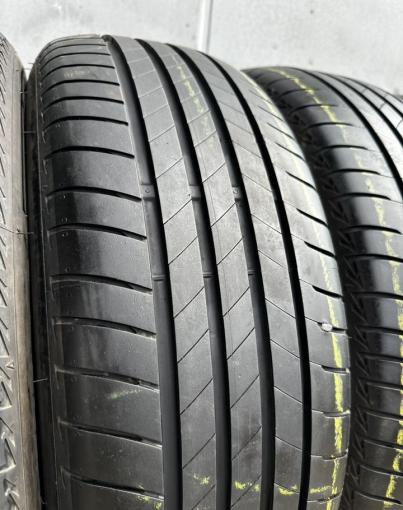 Bridgestone Turanza T005 215/60 R17