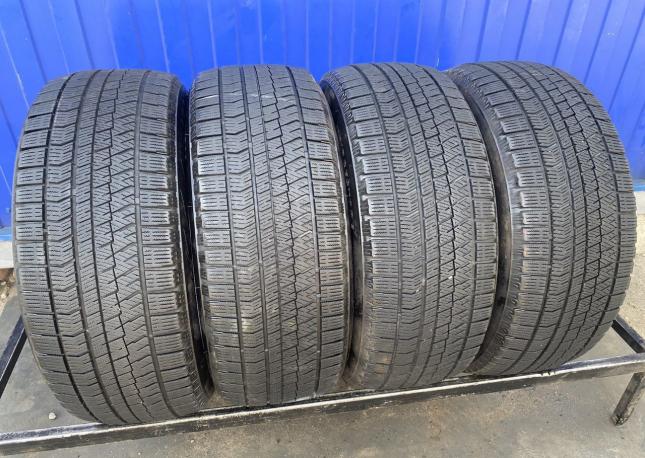 Bridgestone Blizzak VRX2 225/50 R18