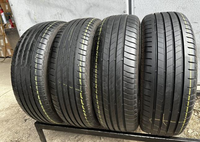 Bridgestone Turanza T005 215/60 R17