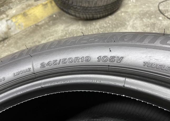 Bridgestone Blizzak LM-001 245/50 R19