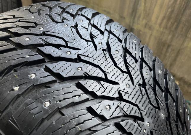 Nokian Tyres Hakkapeliitta 9 275/45 R21 и 315/40 R21 T