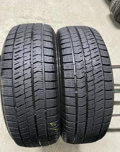 Bridgestone Blizzak VRX2 215/60 R16