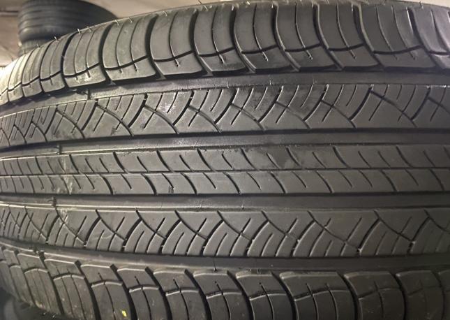 Michelin Latitude Tour HP 255/60 R20 113V