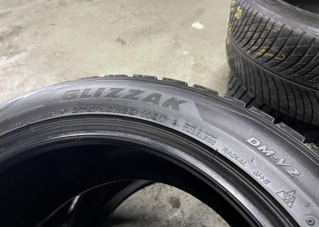 Bridgestone Blizzak DM-V2 275/45 R20 110T