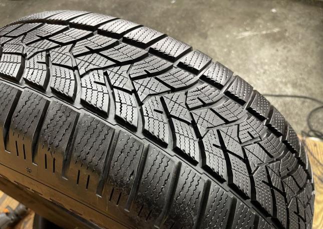 Dunlop SP Winter Sport 235/65 R17