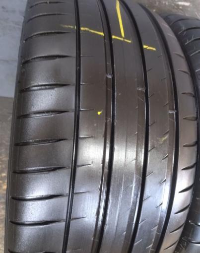 Michelin Pilot Sport 4 S 235/40 R19 96Y