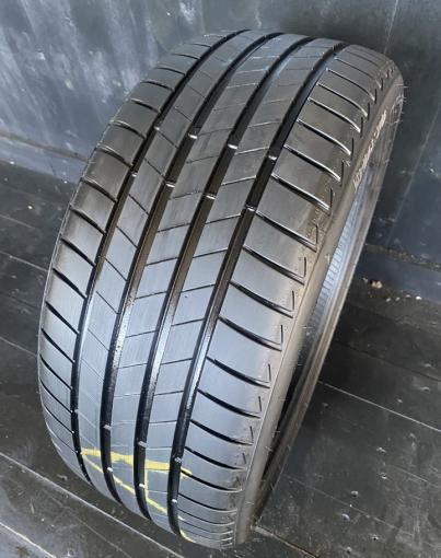 Bridgestone Turanza T005 225/35 R19