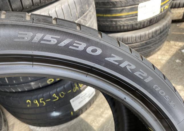 Pirelli P Zero PZ4 315/30 R21 105Y