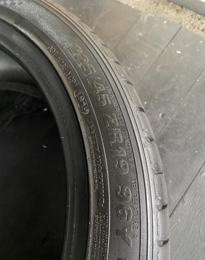 Kumho Ecsta PS71 225/45 R19