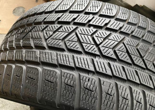 Pirelli Scorpion Winter 295/35 R21 107V