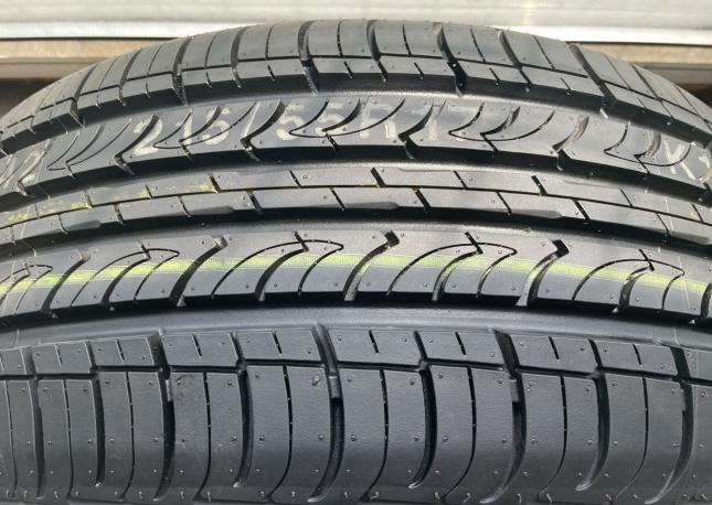 Roadstone Classe Premiere CP672 215/55 R17 94V