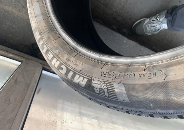 Michelin Pilot Alpin 5 255/45 R20