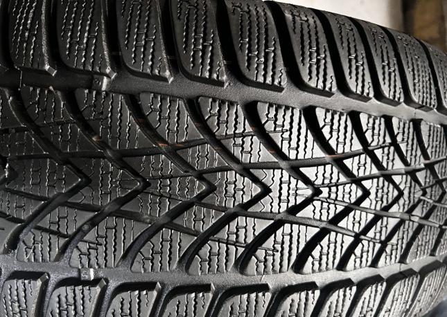 Dunlop SP Winter Sport 400 235/50 R18