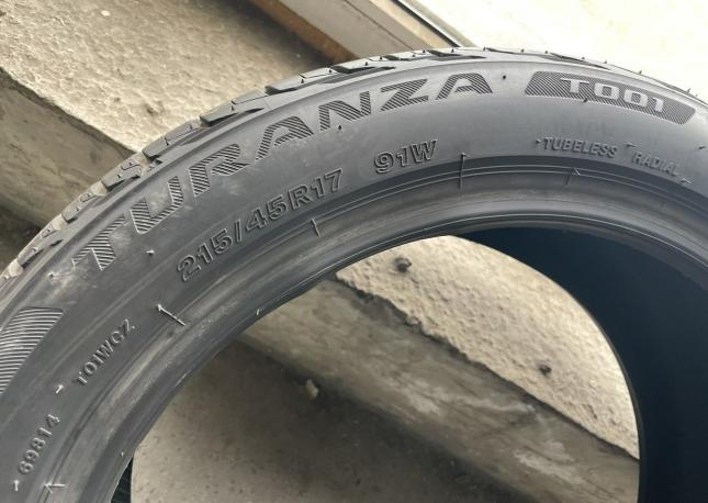 Bridgestone Turanza T001 215/45 R17 91W