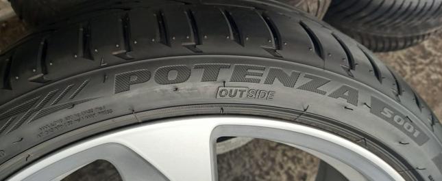 Bridgestone Potenza S001 245/35 R19 93Y