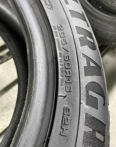 Goodyear Ultra Grip 4+ 205/60 R16