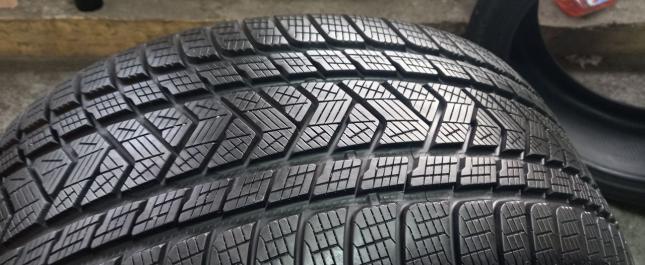 Pirelli Scorpion Winter 275/40 R21 107V