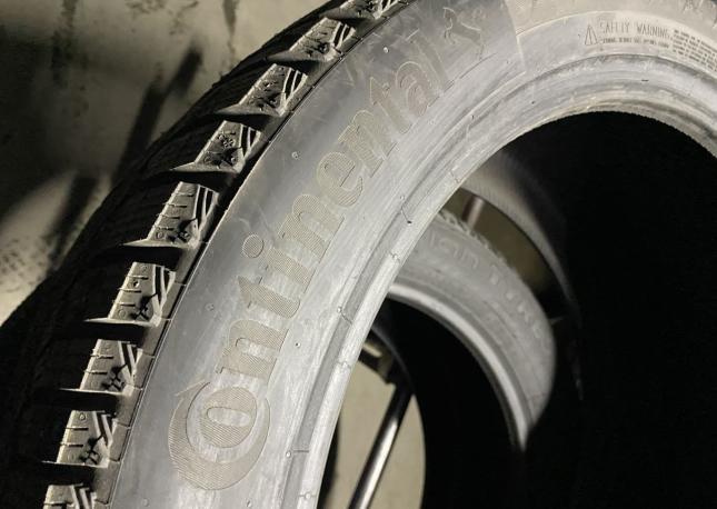 Continental IceContact 2 295/40 R21 111T