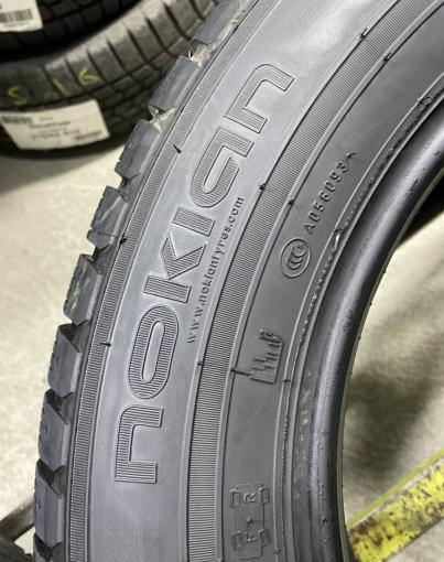 Nokian Tyres WR G2 215/60 R16