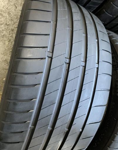 Bridgestone Potenza S005 235/35 R19