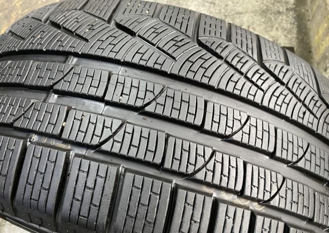 Pirelli Sottozero Winter 240 245/45 R19 102V