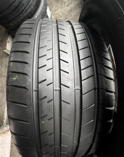 Bridgestone Alenza 001 275/35 R21