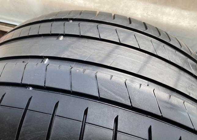 Pirelli P Zero 325/35 R23 111Y