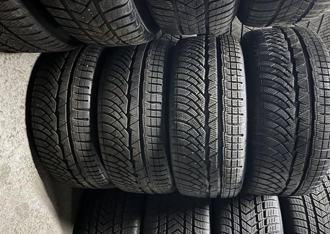 Michelin Pilot Alpin 235/35 R19