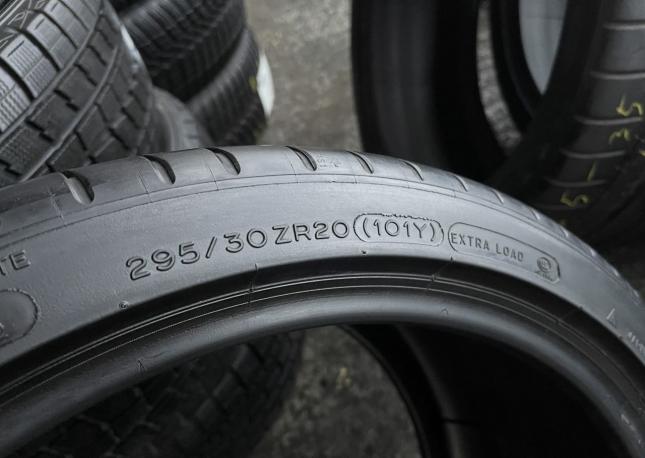 Michelin Pilot Super Sport 245/35 R20 и 295/30 R20 Y