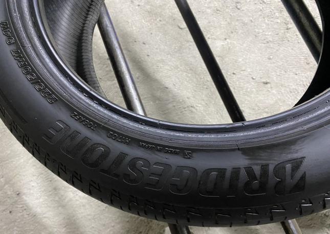 Bridgestone Turanza T005A 235/50 R17