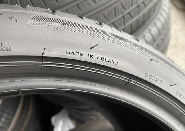 Bridgestone Potenza Sport 245/40 R20 и 275/35 R20 Y