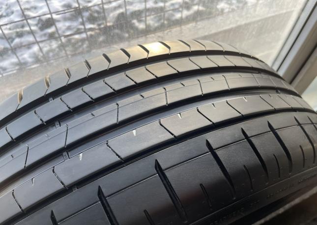 Pirelli P Zero PZ4 L.S. 235/50 R20 104Y