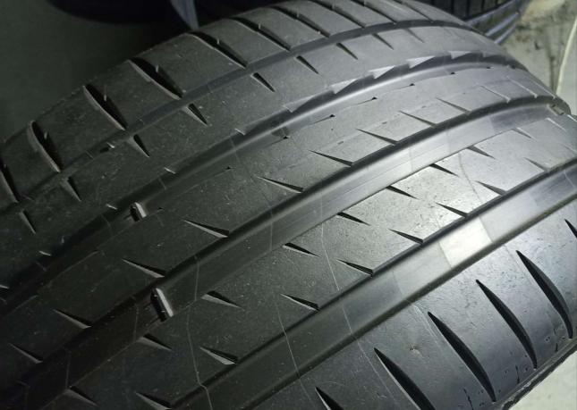 Michelin Pilot Sport EV 275/35 R22