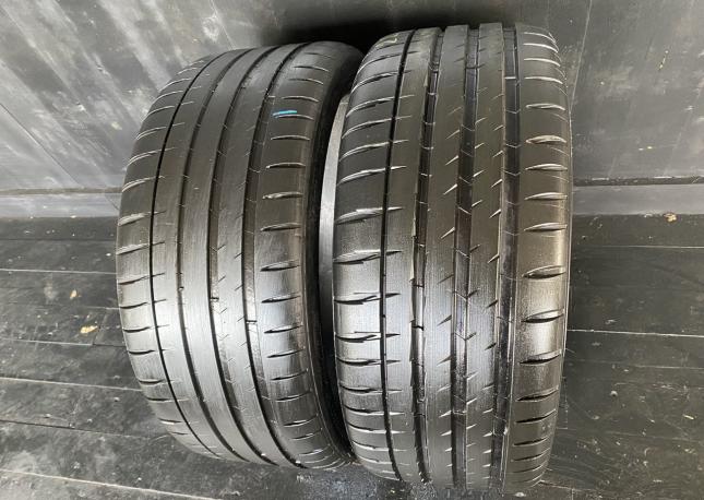 Michelin Pilot Sport 4 S 225/35 R19