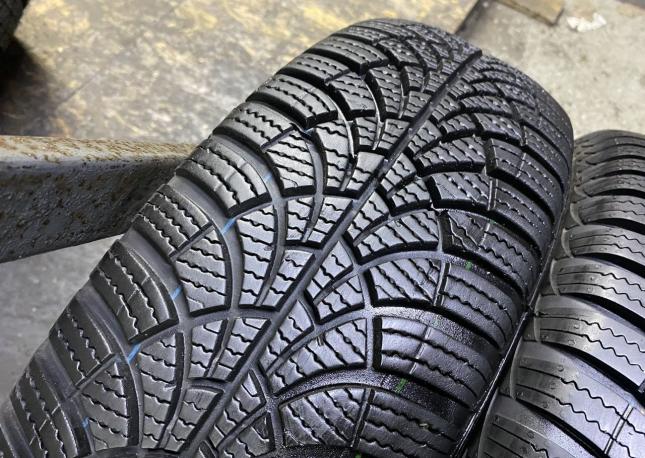 Goodyear UltraGrip 9+ 185/65 R15 88T