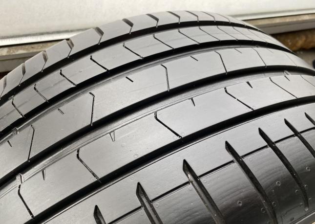 Pirelli P Zero PZ4 275/30 R20 97Y