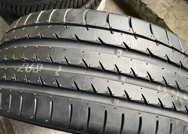 Yokohama Advan Sport V105 225/40 R19 93Y