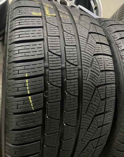 Pirelli Sottozero Winter 240 255/40 R18