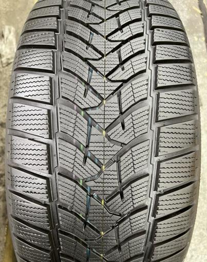 Dunlop Winter Sport 5 SUV 255/50 R19 107V