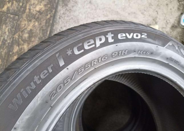 Hankook Winter I&#39;Cept Evo2 W320 205/55 R16