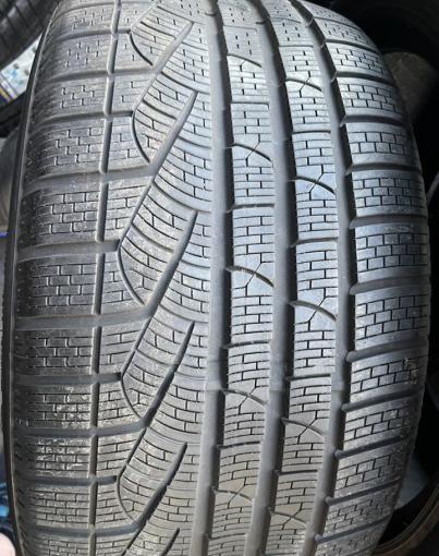 Pirelli Winter Sottozero 240 Serie II 245/45 R19 и 275/40 R19 V