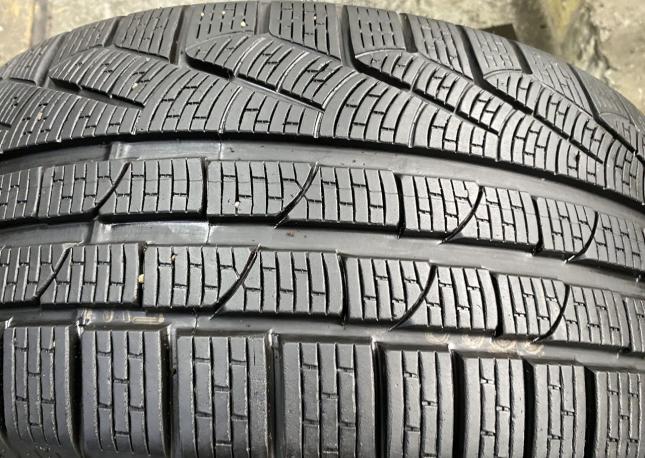 Pirelli Sottozero Winter 240 245/45 R19 102V