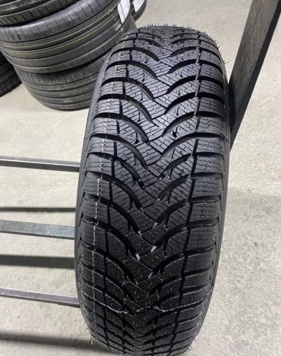 Michelin Alpin A4 185/60 R15