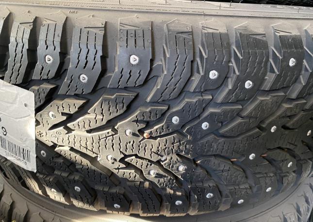 Nokian Tyres Hakkapeliitta 9 SUV 235/55 R19